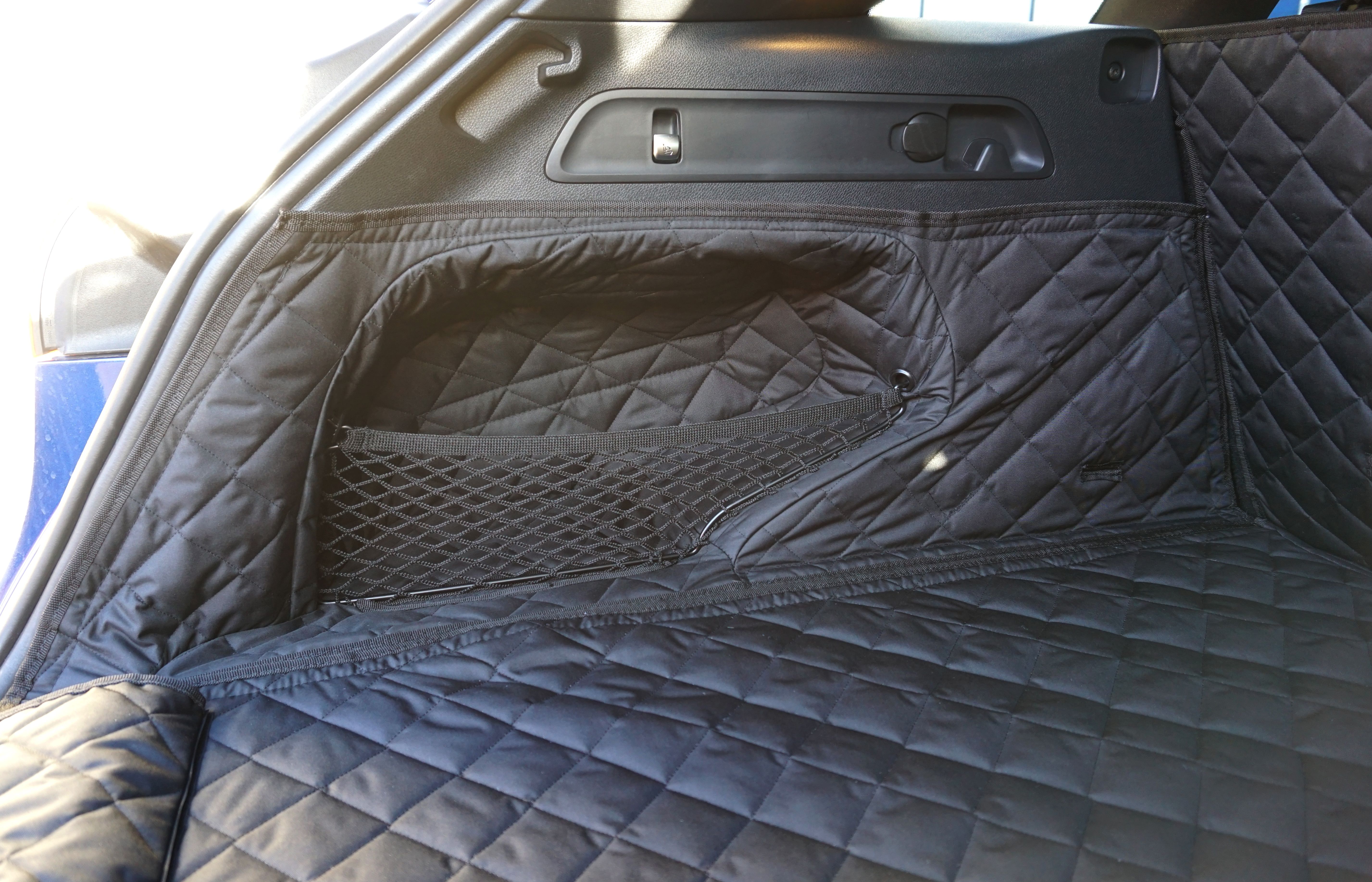 1 Piece Fully Tailored Boot Liner