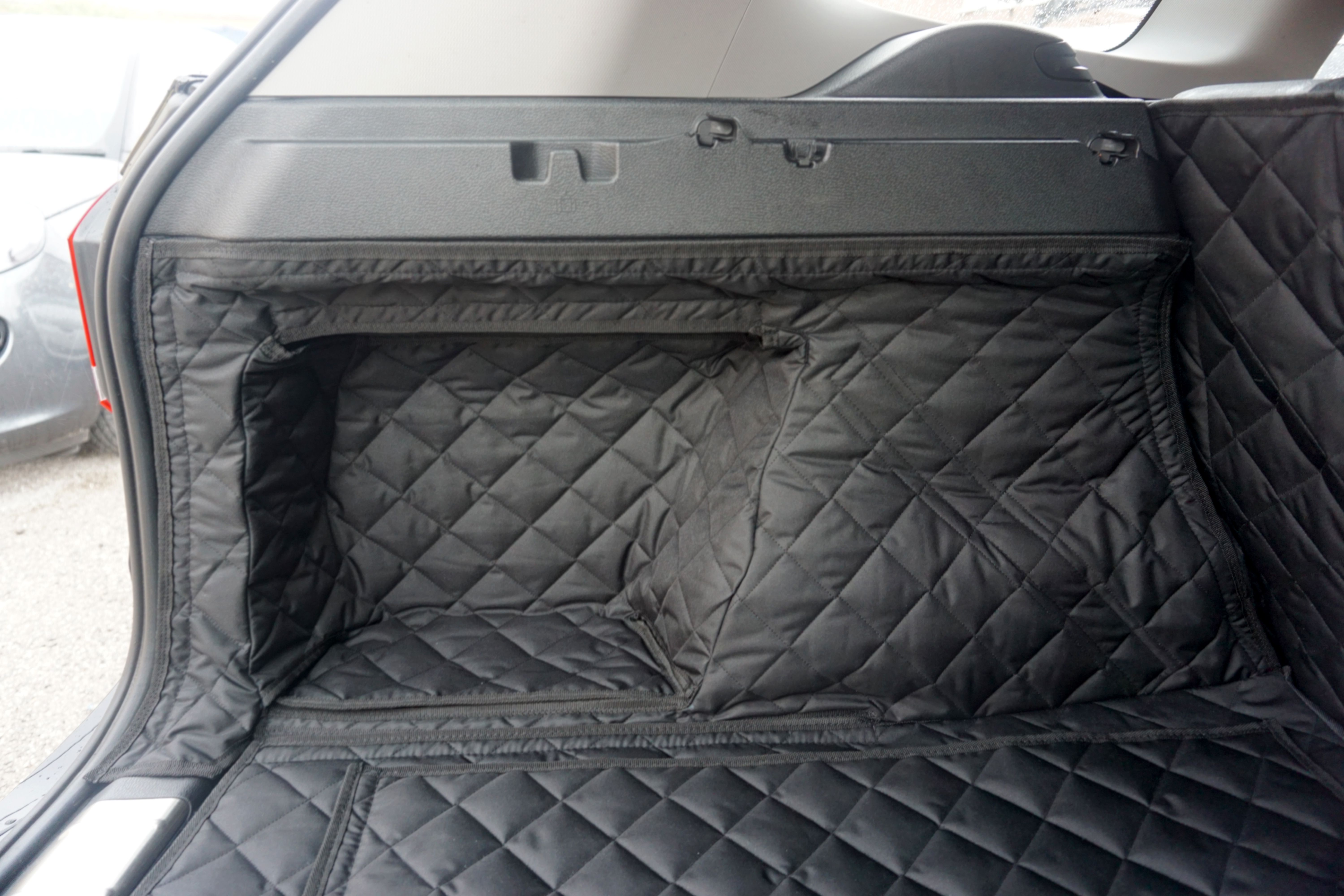 1 Piece Fully Tailored Boot Liner