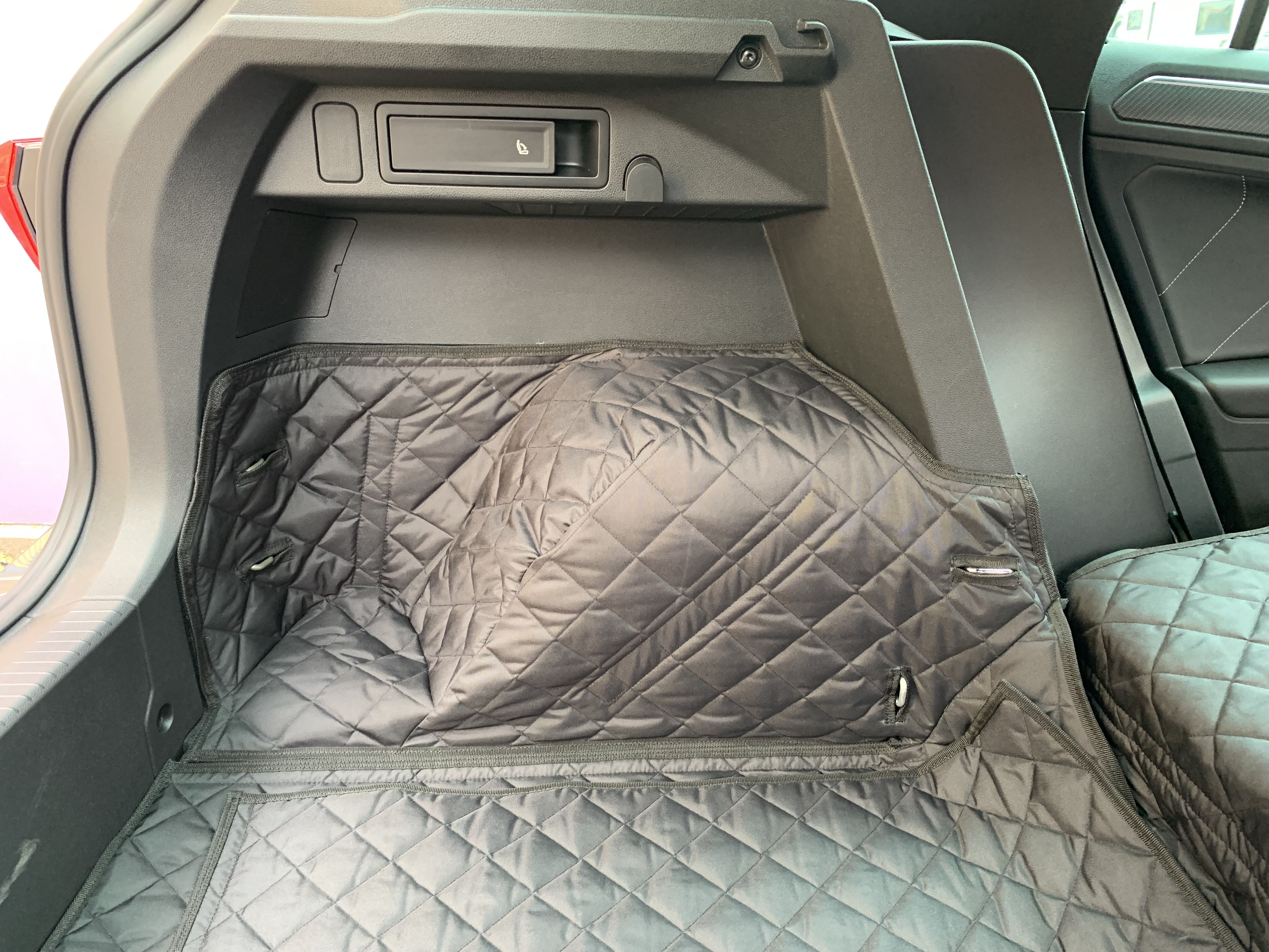 1 Piece Fully Tailored Boot Liner