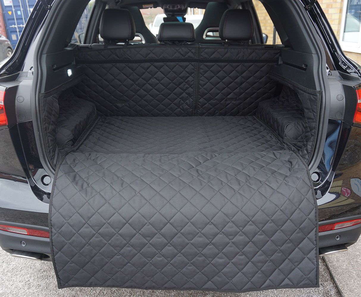 1 Piece Fully Tailored Boot Liner