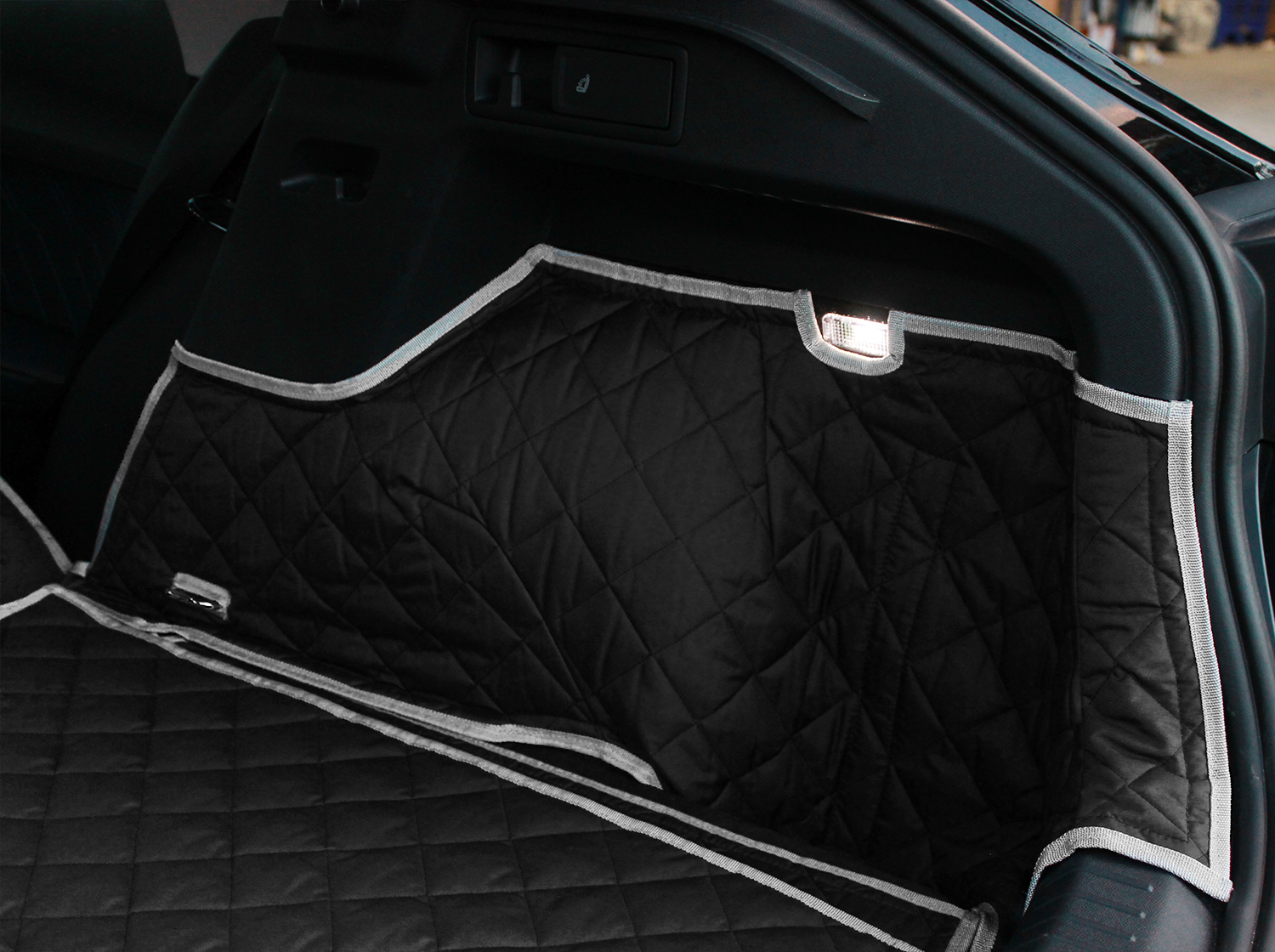 1 Piece Fully Tailored Boot Liner