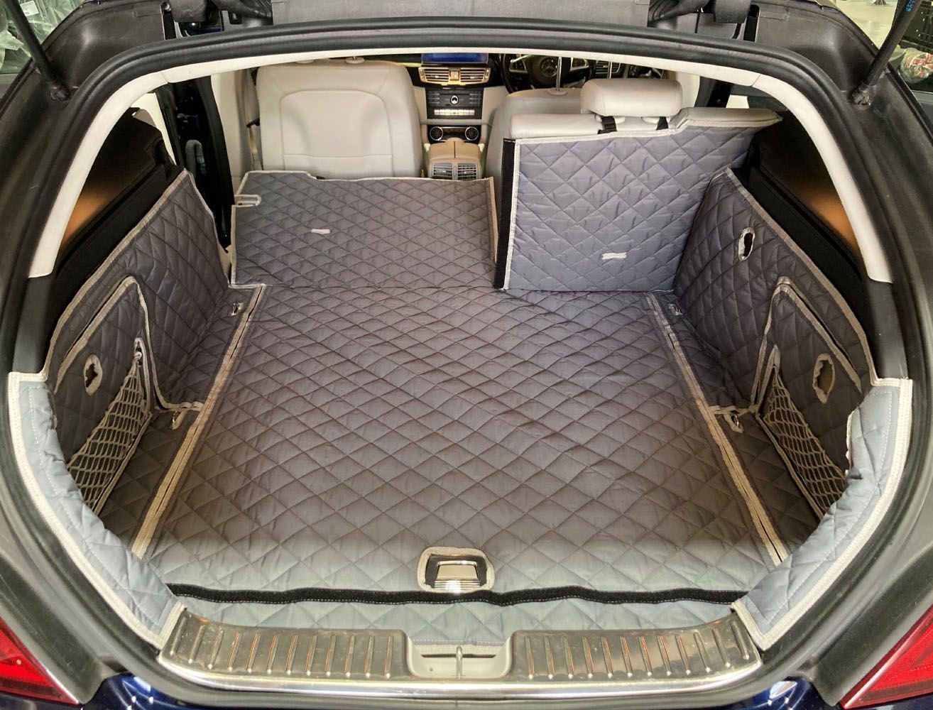 1 Piece Fully Tailored Boot Liner