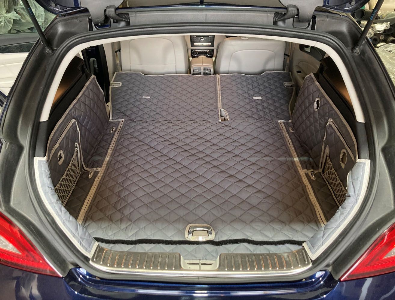 1 Piece Fully Tailored Boot Liner