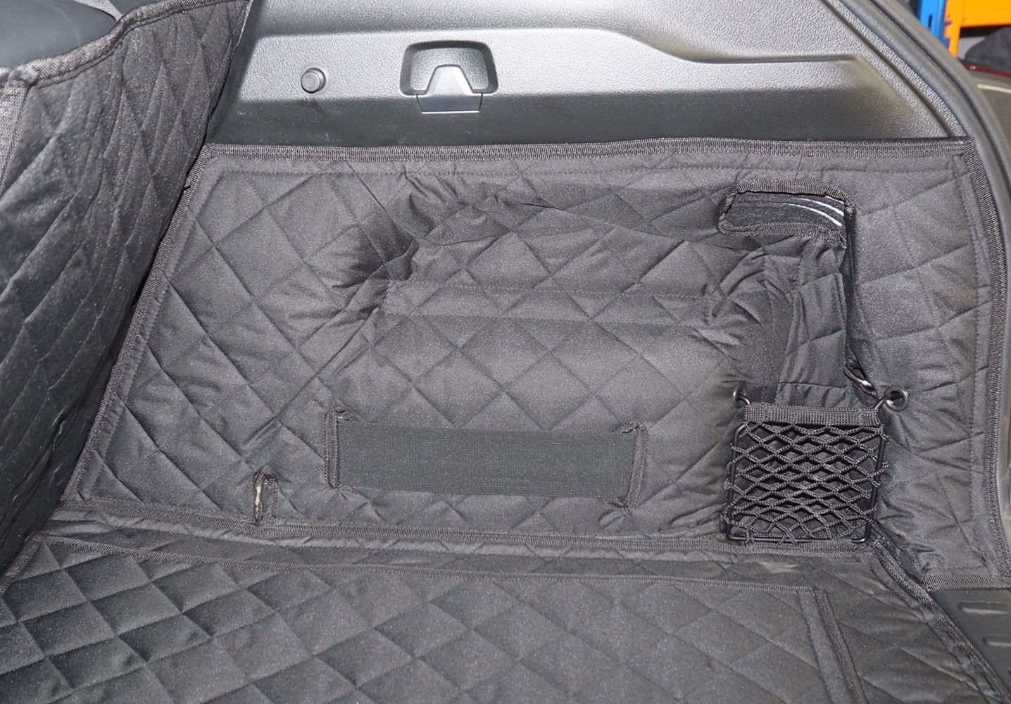 1 Piece Fully Tailored Boot Liner