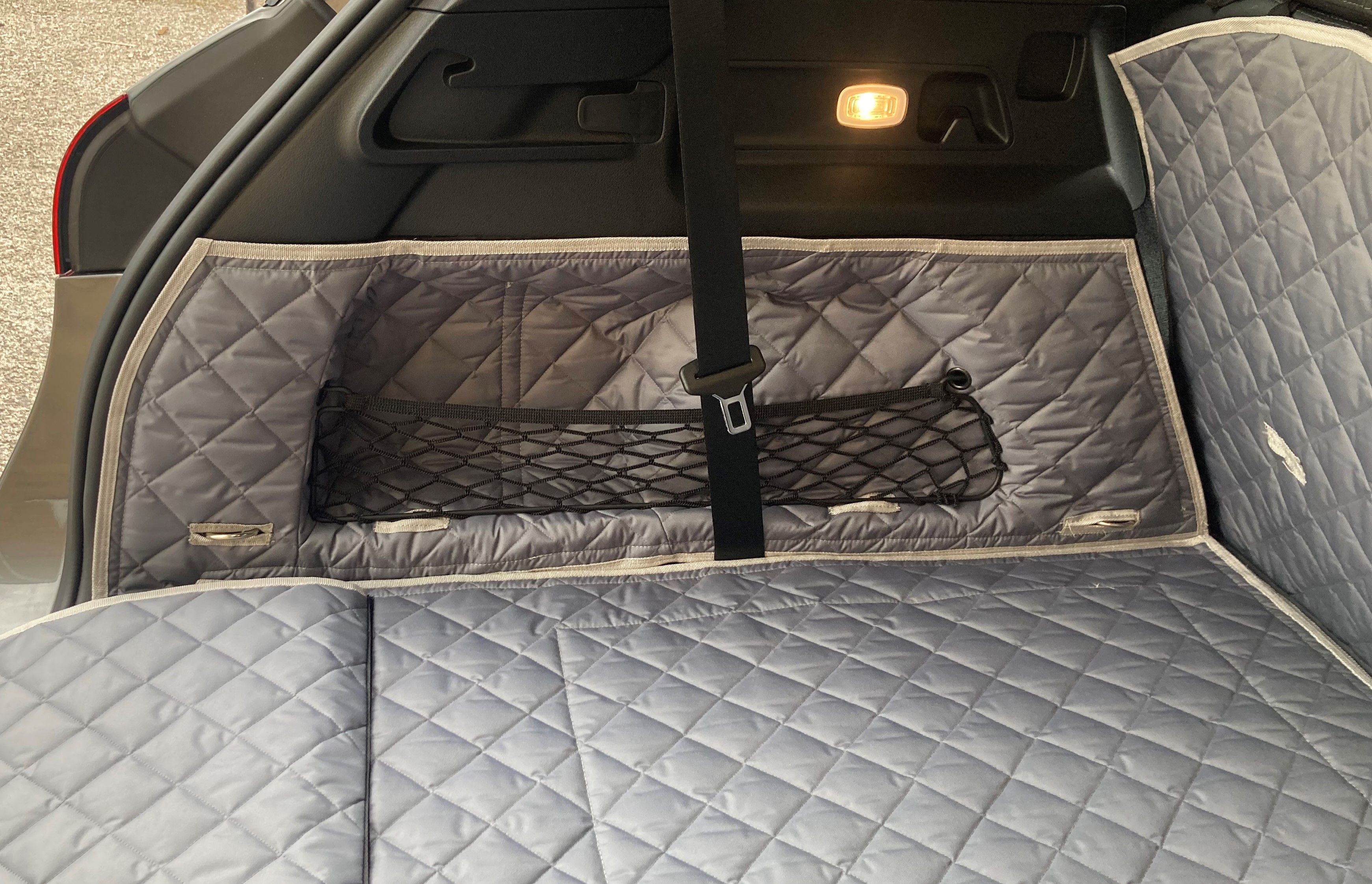 1 Piece Fully Tailored Boot Liner