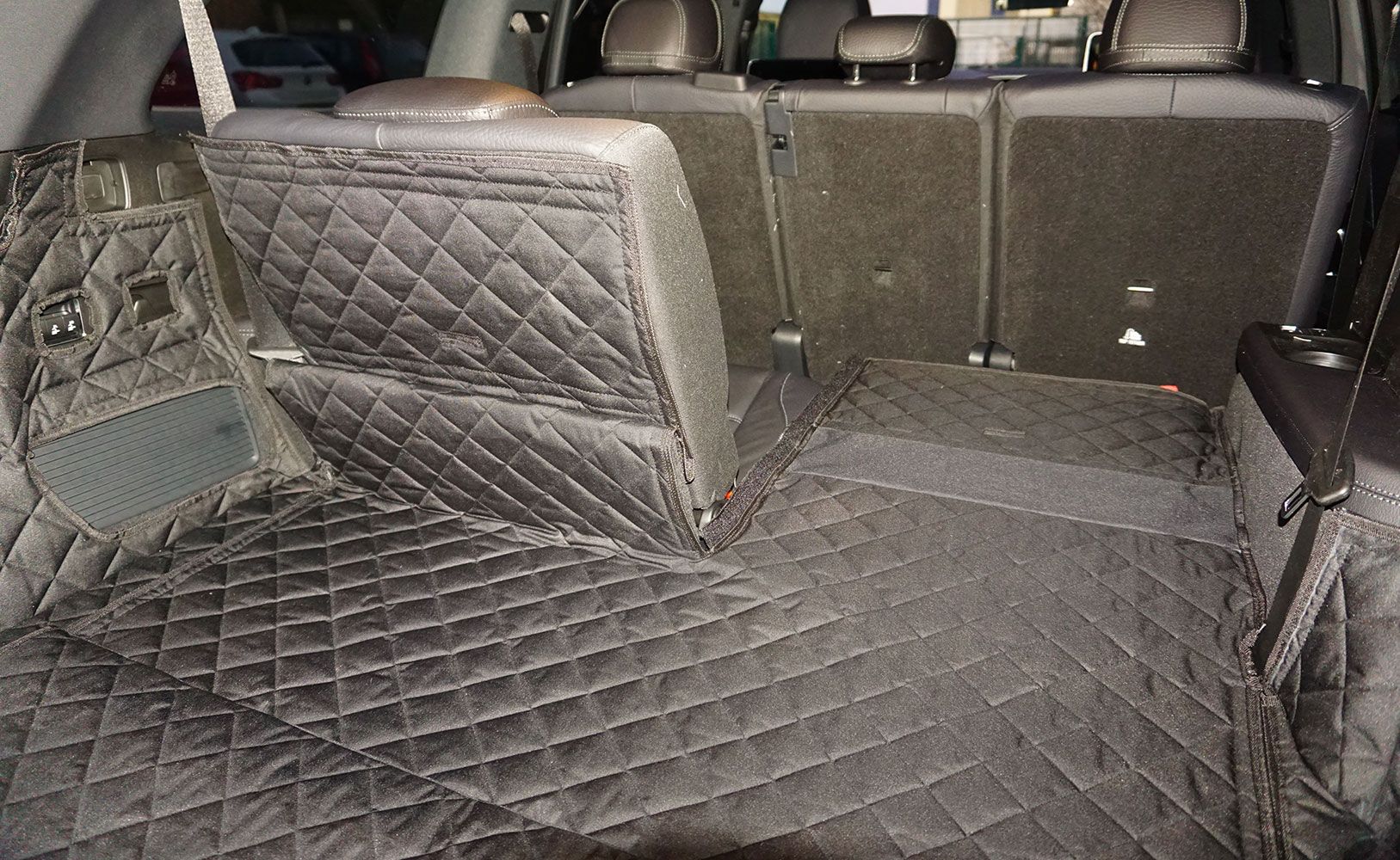 1 Piece Fully Tailored Boot Liner