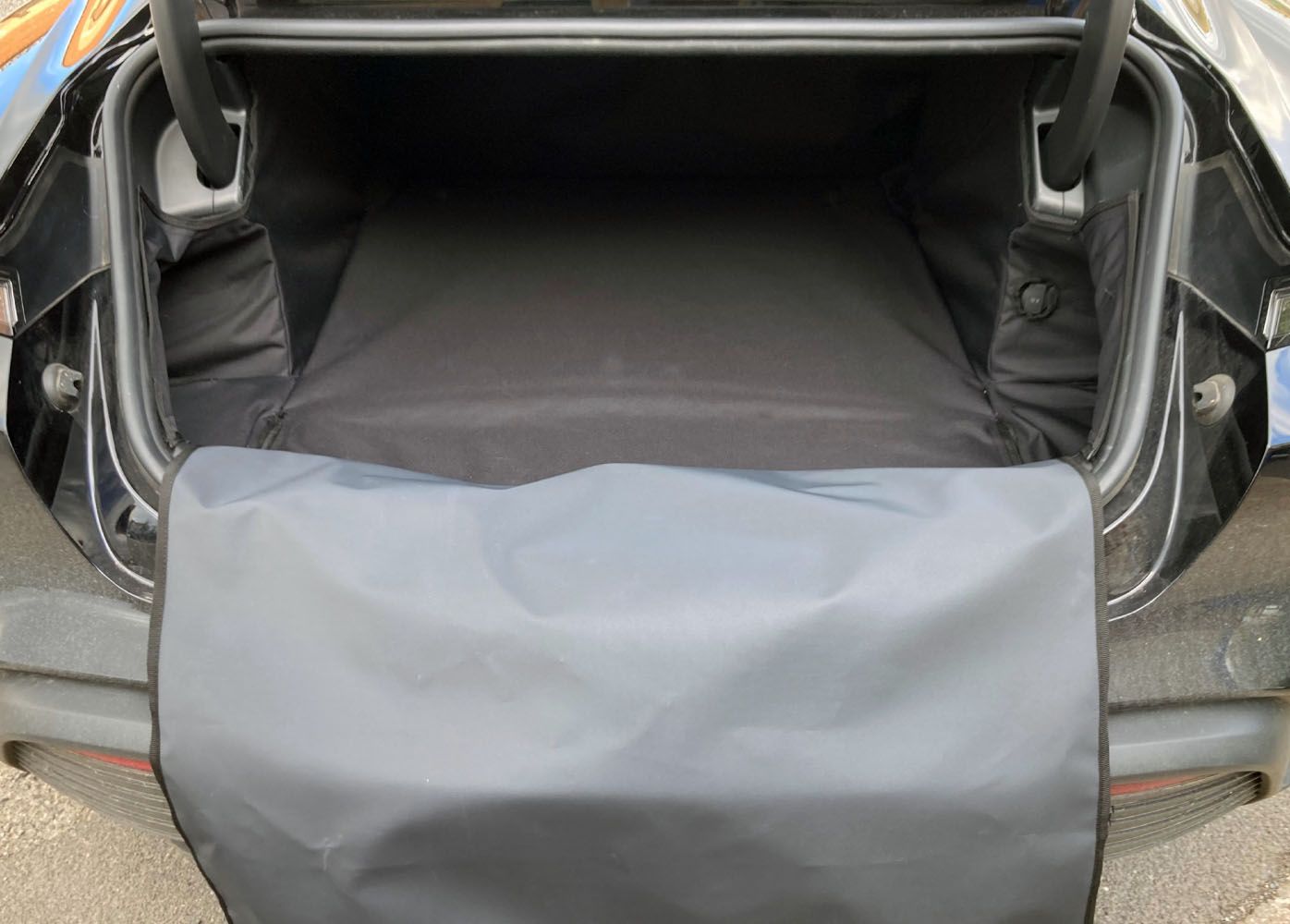 1 Piece Fully Tailored Boot Liner