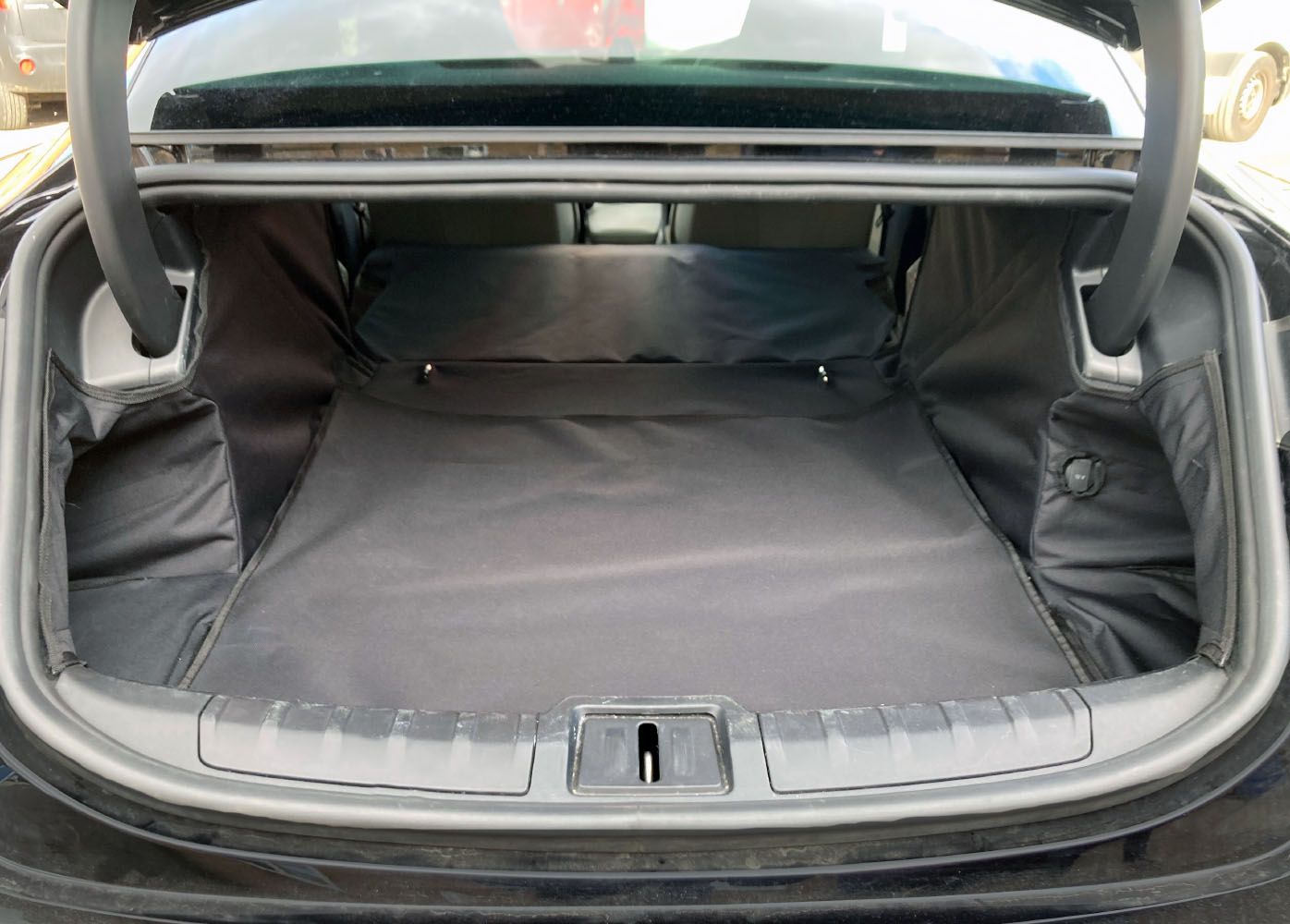 1 Piece Fully Tailored Boot Liner