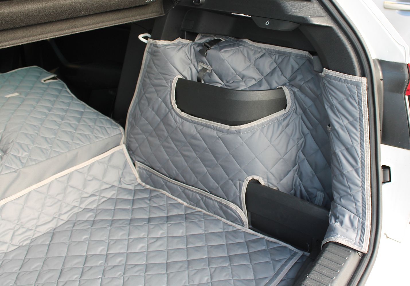 1 Piece Fully Tailored Boot Liner