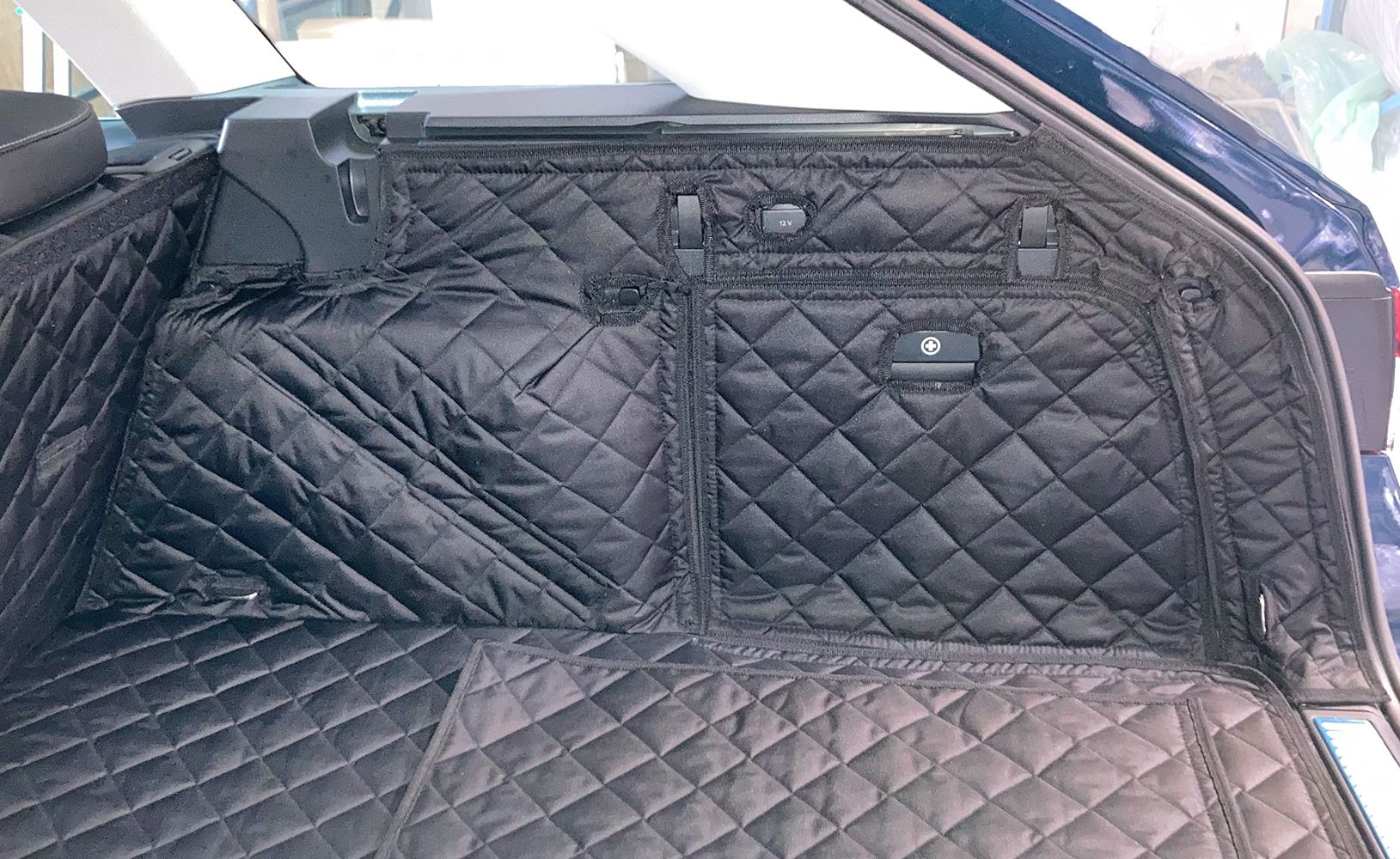 1 Piece Fully Tailored Boot Liner